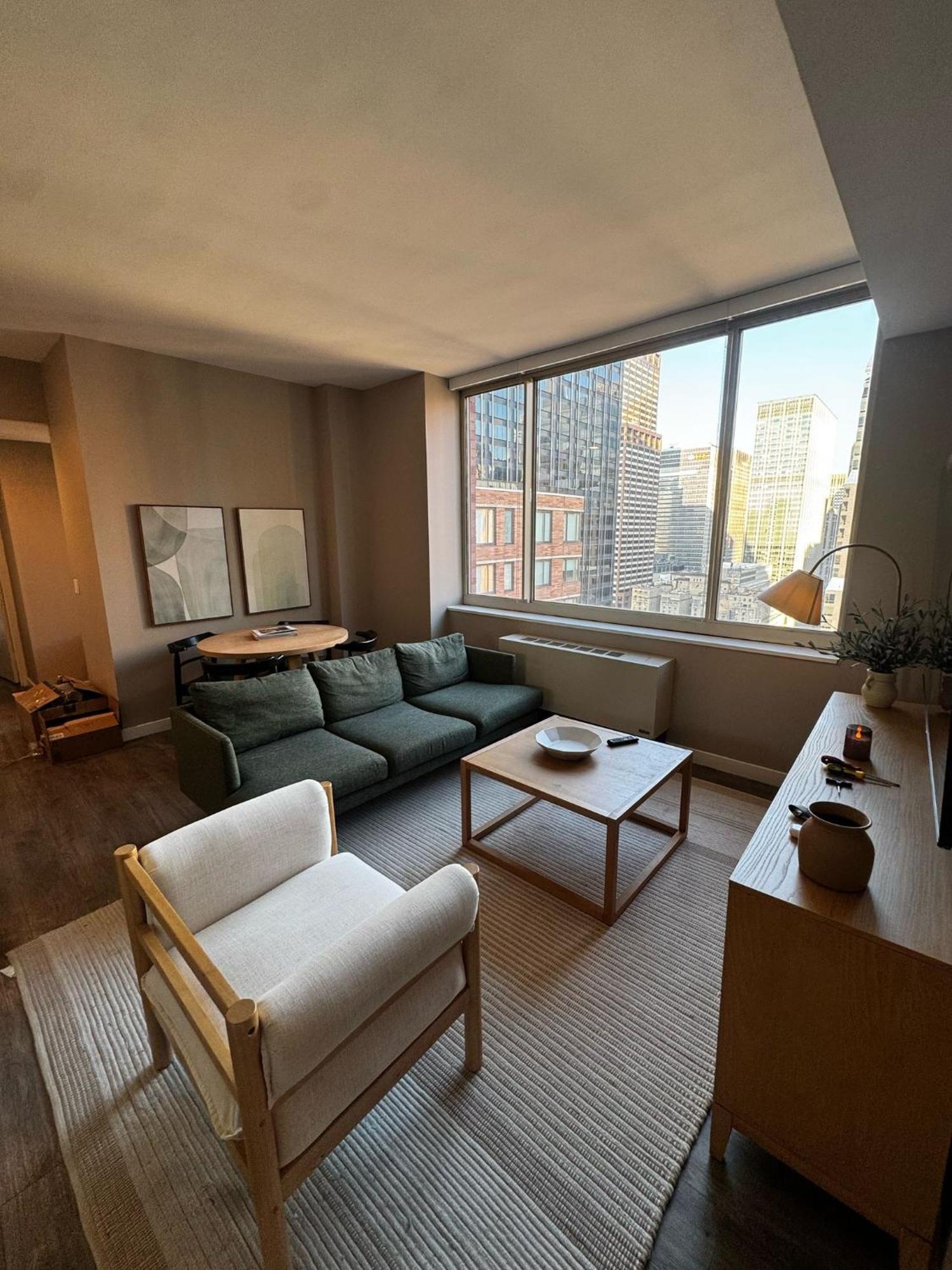 Apartment Chic Nyc Steps From Times Square With 2 Bedroom New York