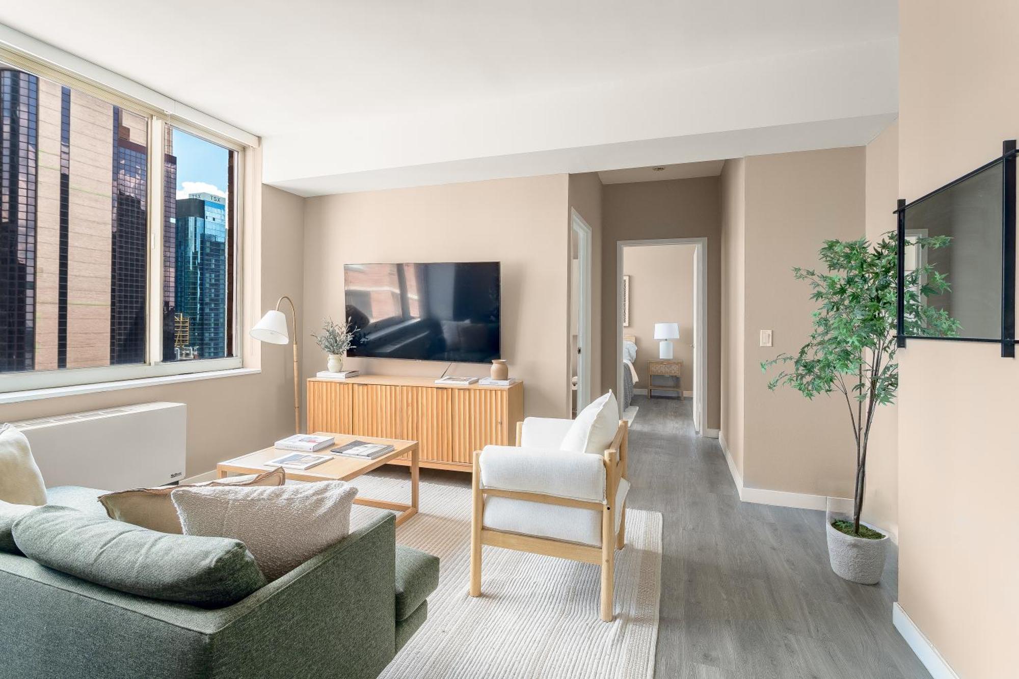 Chic Nyc Steps From Times Square With 2 Bedroom Apartment *